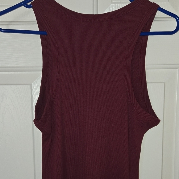 Lulu's Burgundy Ribbed Halter Maxi Dress Comfy Cool Classic Summer Staple Sz M - Picture 9 of 11